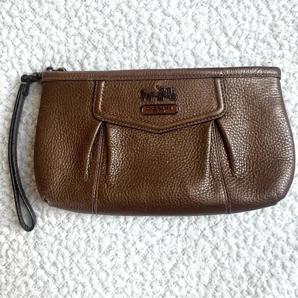 Coach Metallic Pebbled Bronze Pleated Coach Glam Wristlet Clutch Purse #43225